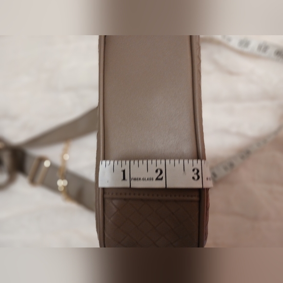 Bebe Taupe Woven Crossbody Bag with Coin Pouch NWT Fall - Picture 15 of 16